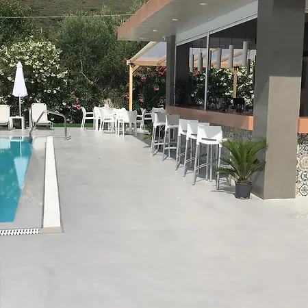 Vicky's Garden Apartamento *