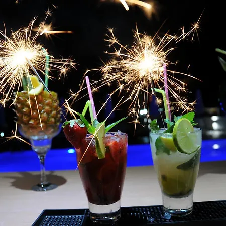 Vicky's Garden Kalamákion