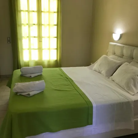 Vicky's Garden Kalamákion