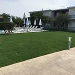 Vicky's Garden דירה