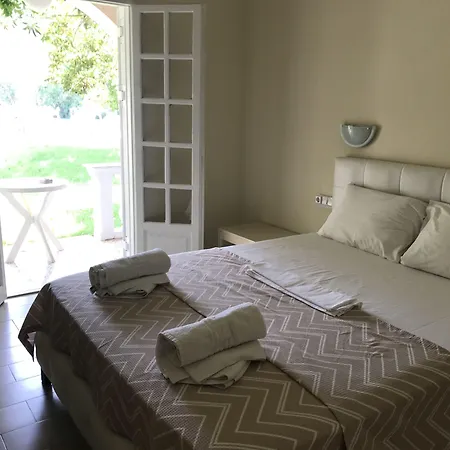 Vicky's Garden Kalamákion