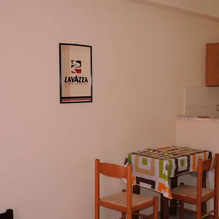 Vicky's Garden Kalamákion