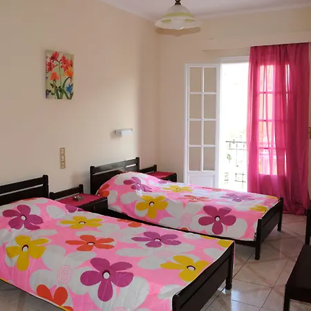 Vicky's Garden Apartament