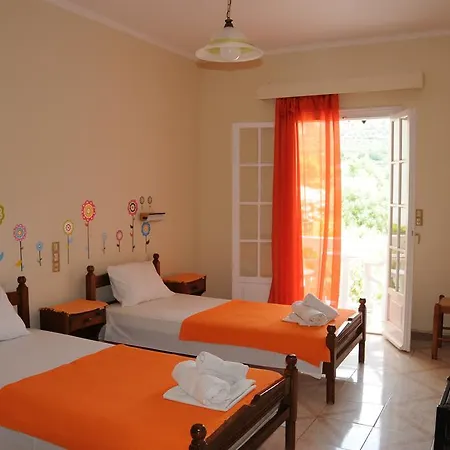 Apartament Vicky's Garden Kalamákion