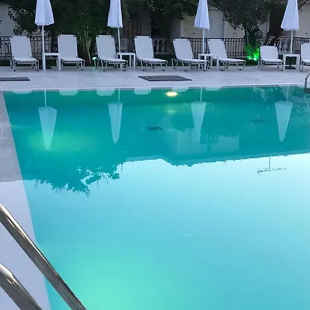 Apartament Vicky's Garden *