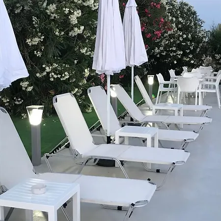 Apartament Vicky's Garden Kalamákion